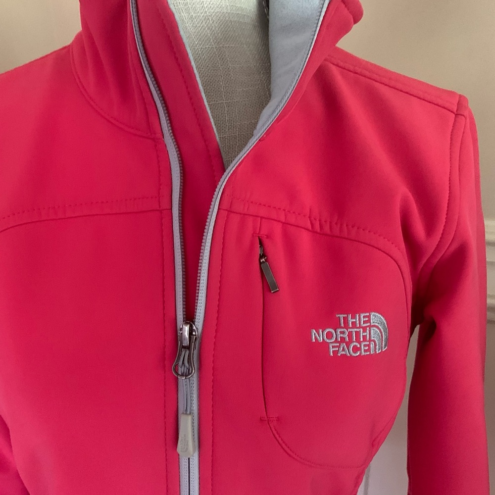 The North Face Women's Pink Bomber Jacket - Picture 3 of 15